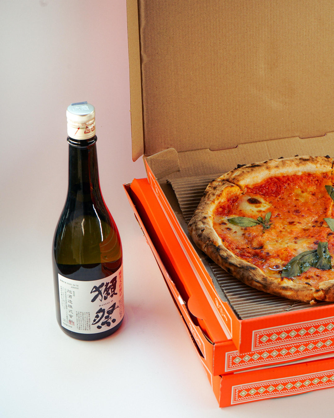A Margherita Fior Di Latte Pizza & 1 Bottle of Sake - Bundle | Sake & Food - Buy online with Fyxx for delivery.