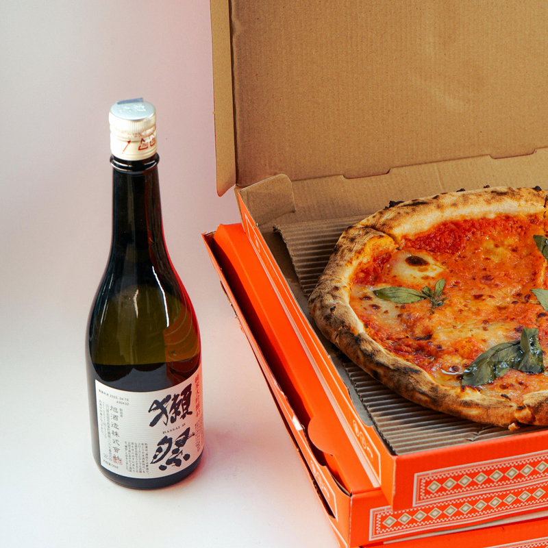 A Margherita Fior Di Latte Pizza & 1 Bottle of Sake - Bundle | Sake & Food - Buy online with Fyxx for delivery.