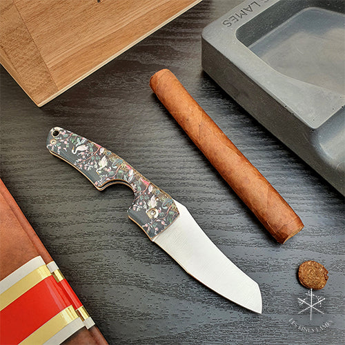 Les Fines Lames l LE PETIT Cigar Cutter - Art Series - Cigar Accessory - Buy online with Fyxx for delivery.